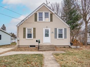 116 A St, Genoa, IL 60135