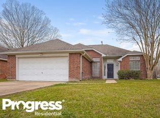 599 Orangewood Dr, Conroe, TX 77302