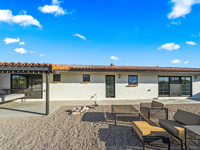 2640 E Camino La Zorrela — Photo 36