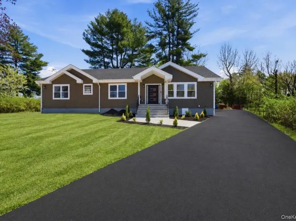 2800 Sarles Drive, Yorktown Heights, NY 10598