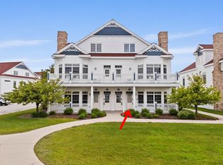 418 Beachfront COURT #7, Sheboygan, WI