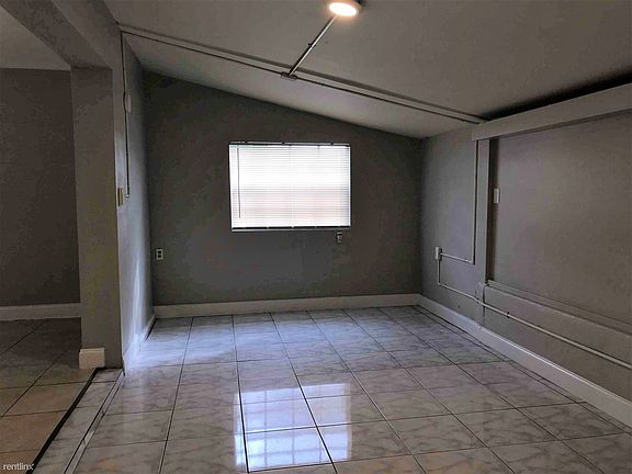 1_-_Full_Marketing_Photos-24