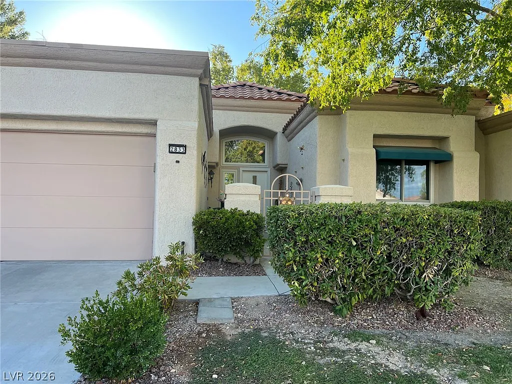 2 bed, 2.0 bath, 1749 sqft, $2,850 — Photo 1