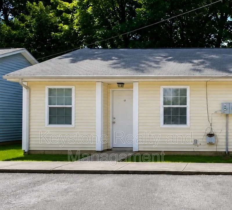 2 bed, 1.0 bath, 850 sqft, $725 — Photo 1