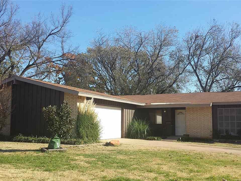 1st image of 4111 Ashgrove Dr