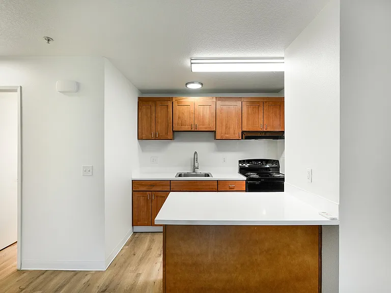 Alturas Vose Townhomes — Photo 14
