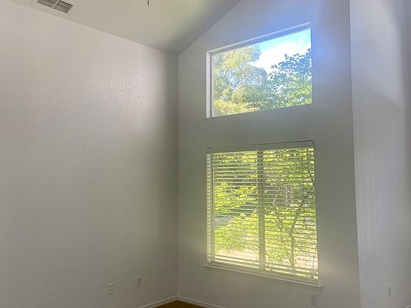 2nd image of 1523 Verbena Way
