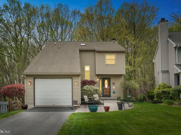 1226 Delaware Ln, Downingtown, PA 19335