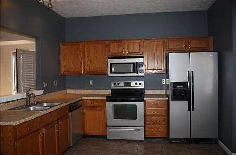 3rd image of 1082 Barcelona Dr
