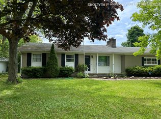 1568 Haslett Rd, East Lansing, MI 48823