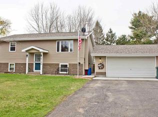 6104 Rodney St, Weston, WI 54476