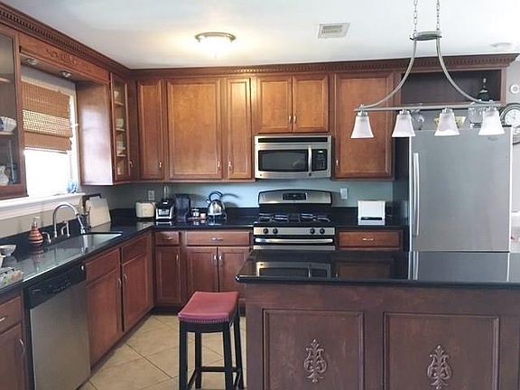 2nd image of 182 Sandra Lee Dr