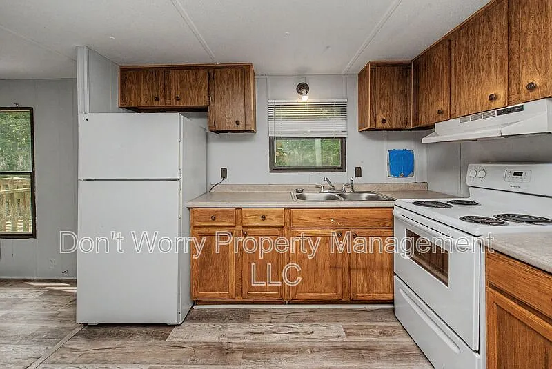 2 bed, 1.0 bath, 700 sqft, $1,100 — Photo 4