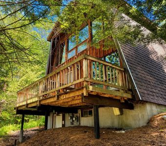 1018 South Hill Road, Jamaica, VT, 05343