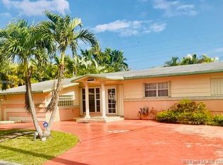 5035 SW 88th Ct, Miami, FL 33165