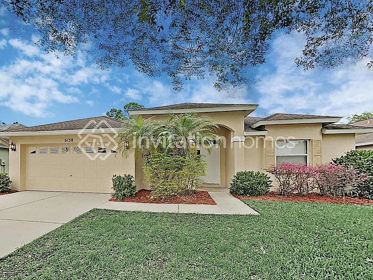 6138 36th Ln E — Photo 1
