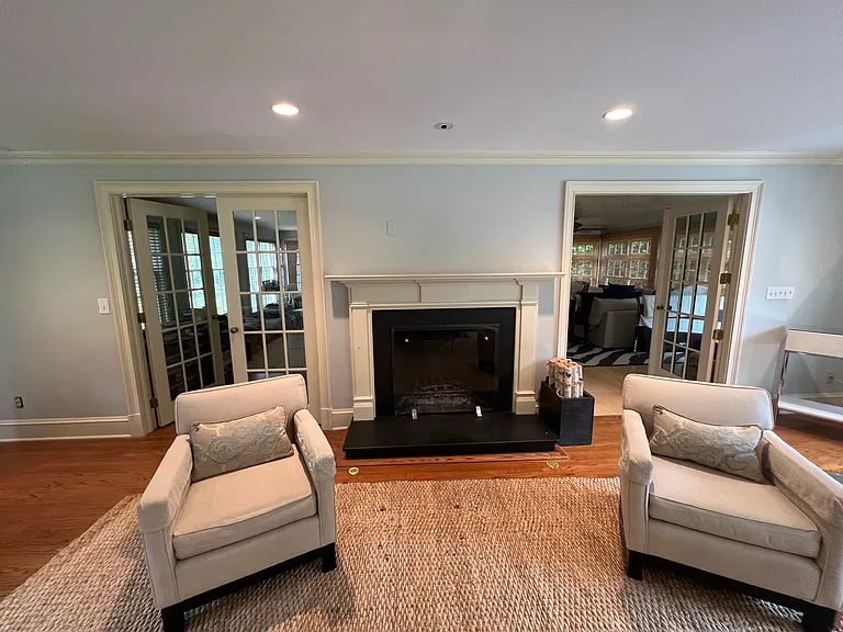 120 Merwins Ln — Photo 18