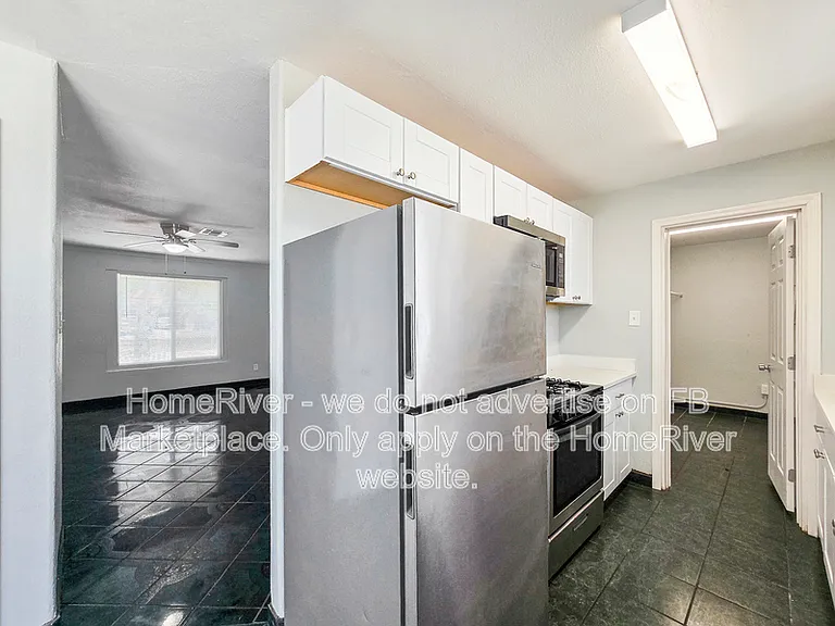 3129 W Montebello Ave — Photo 6