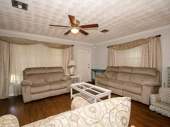 5th image of 617 N Coconut Avenue