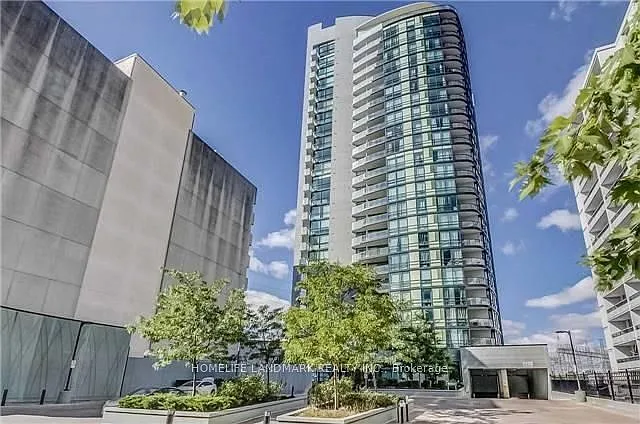 5740 Yonge St #302