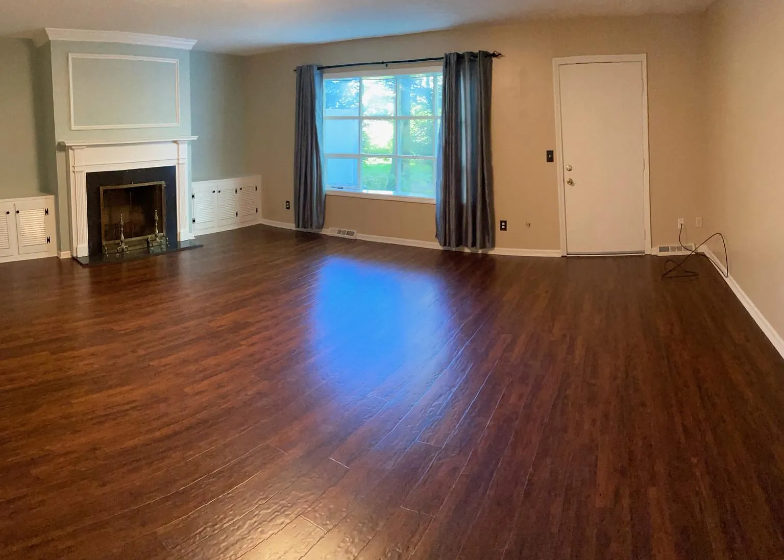 3 bed, 1.5 bath, 1472 sqft, $1,800 — Photo 3