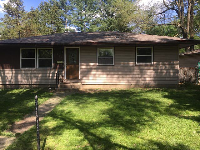 1st image of 108 Hillsdale St