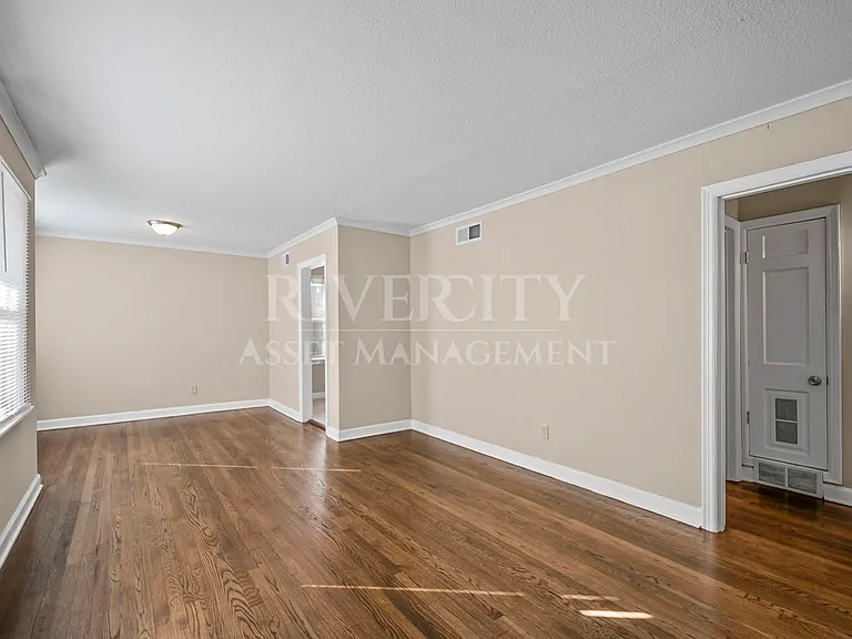 1290 Dellwood Ave — Photo 13