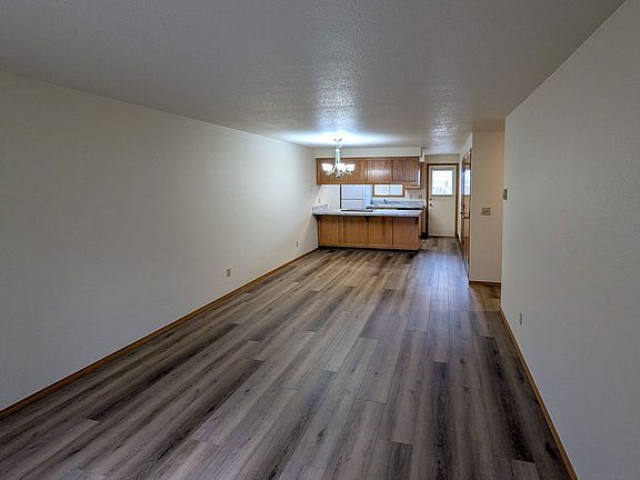 3rd image of 159-197 Pembrook St SE #167