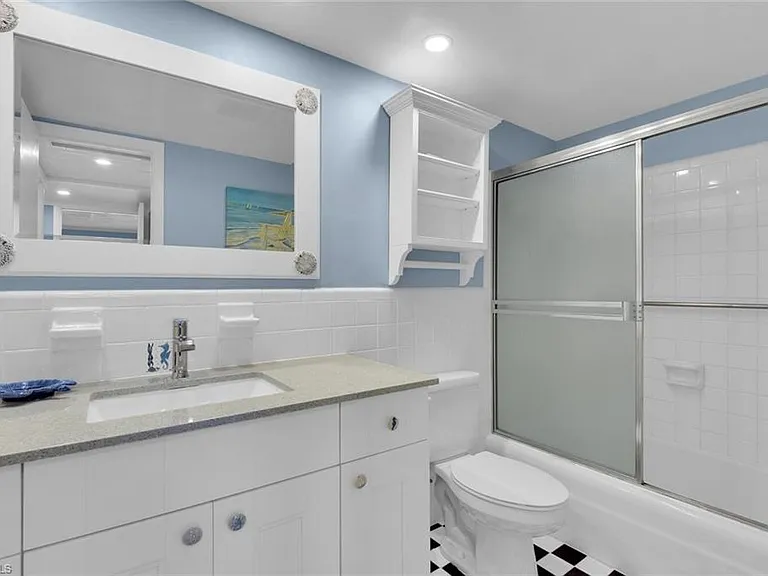 1295 Gulf Shore Blvd S #218 — Photo 8