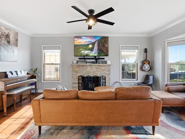 1650 W 107th St, Los Angeles, CA 90047