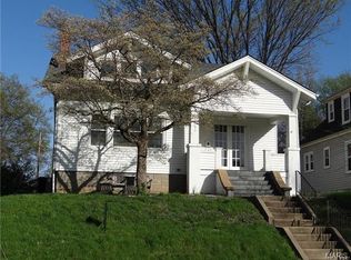 730 N 6th St, Saint Charles, MO 63301