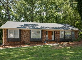 1602 Pebble Dr, Greensboro, NC 27410