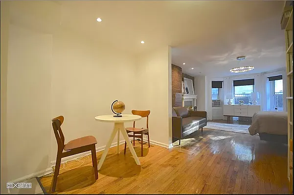 Rented by Corcoran | media 4