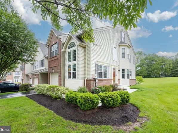 317 Manor Rd, Harleysville, PA 19438