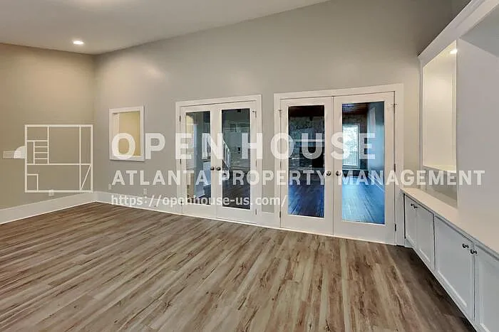 904 Branford Ln NW — Photo 8