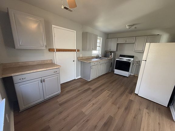 3rd image of 2603 Palmer Ave NW