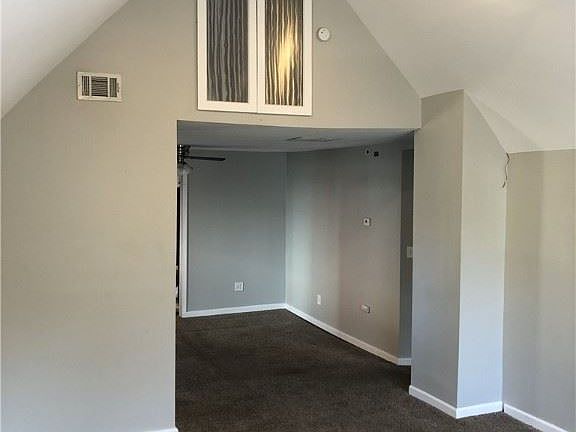 5th image of 1447 Winchester Ave