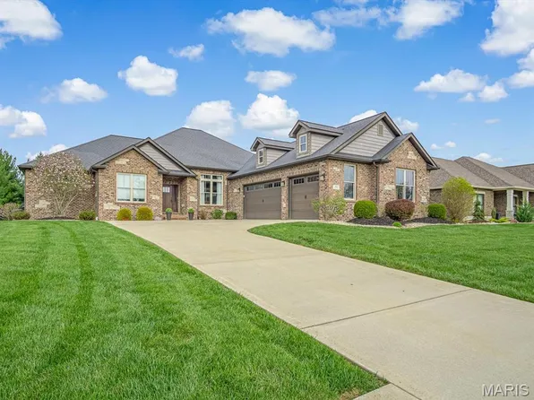 3917 Shale Dr, Edwardsville, IL 62025