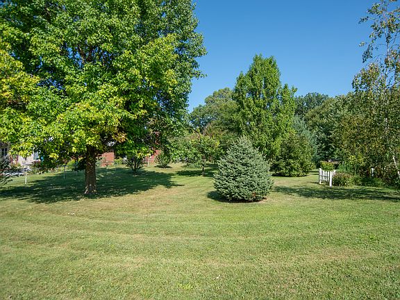 3rd image of 4516 Wentworth Blvd