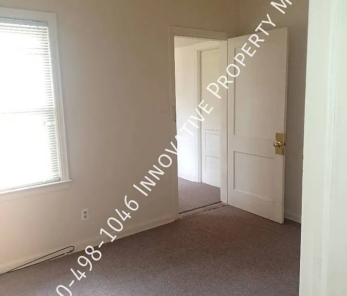 702 Thomson St #5 — Photo 11