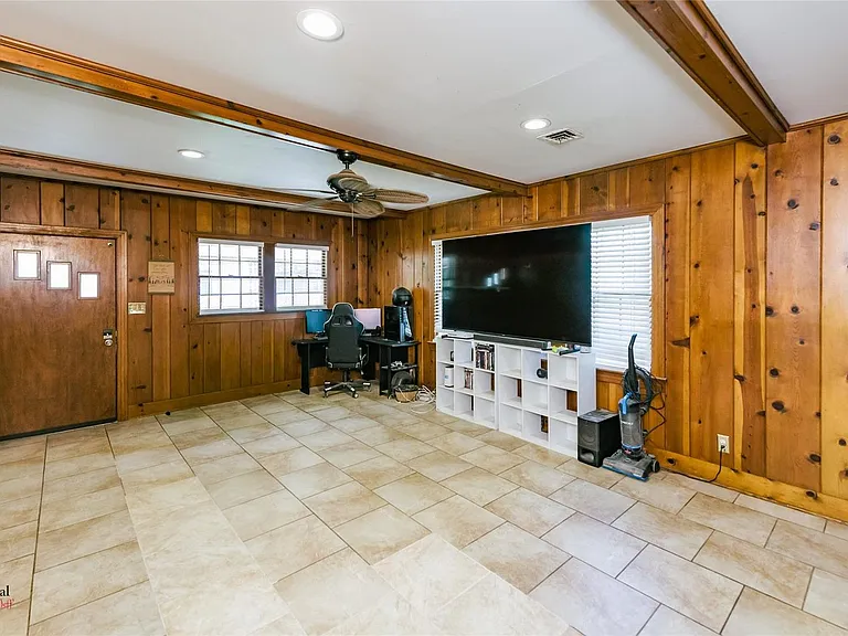 3836 Maryland Ave — Photo 6