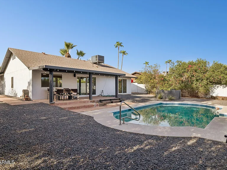5117 E Beck Ln — Photo 27