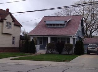 1305 Smith Ct, Rocky River, OH