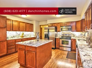 900 Roby Rd, Stoughton, WI 53589