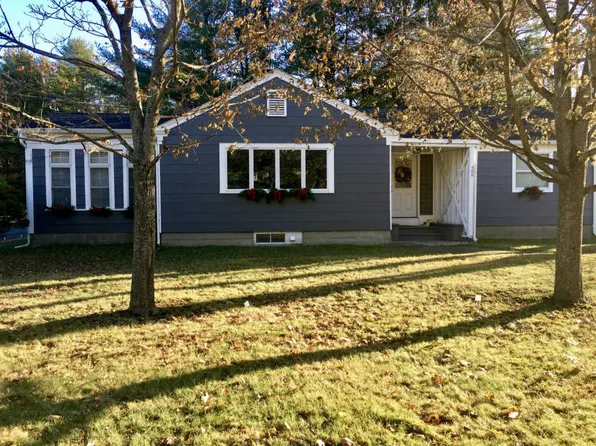 388 College Ave, Orono, ME 04473