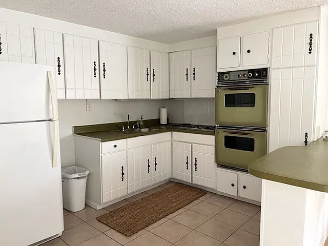 202 Yturria St #7 — Photo 2