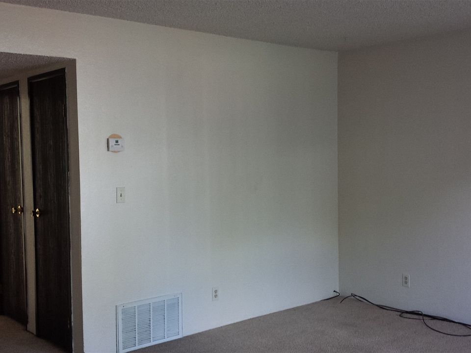 2nd image of 4608 Neil Rd Unit 229