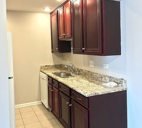 5th image of 13B E Dundee Quarter Dr Unit 301