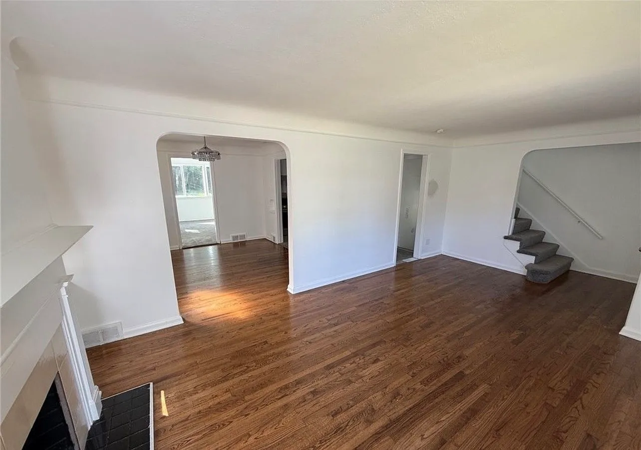 4374 Prasse Rd — Photo 2