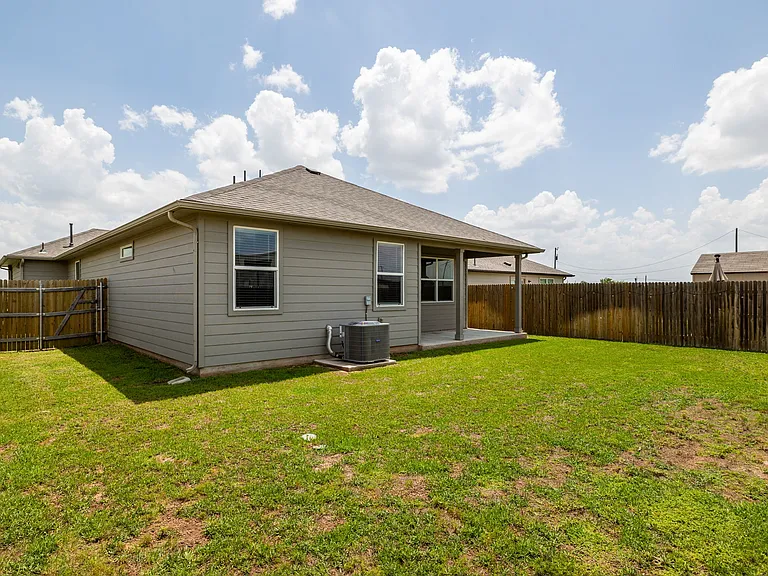 708 Quarton Dr — Photo 23